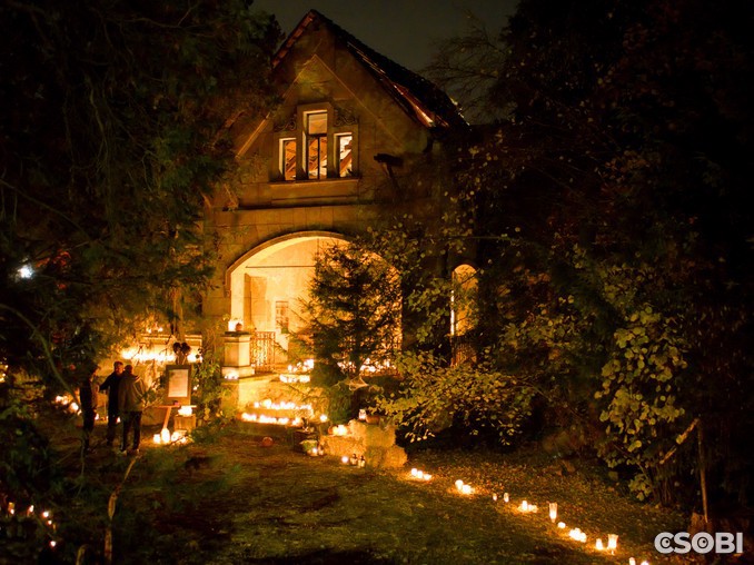 Halloween az Ybl-villánál